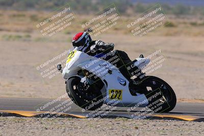 media/Oct-08-2023-CVMA (Sun) [[dbfe88ae3c]]/Race 3 Amateur Supersport Middleweight/